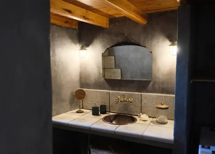 Salty Edge * Serifos Town